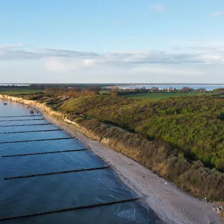 Nyaraló Anna Wustrow