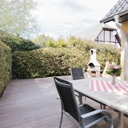 Nyaraló Anna Wustrow